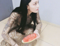 娱乐吃瓜表妹微博,跟随吃瓜表妹微博，洞察明星幕后故事